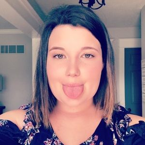 Meet your Posher, Ally